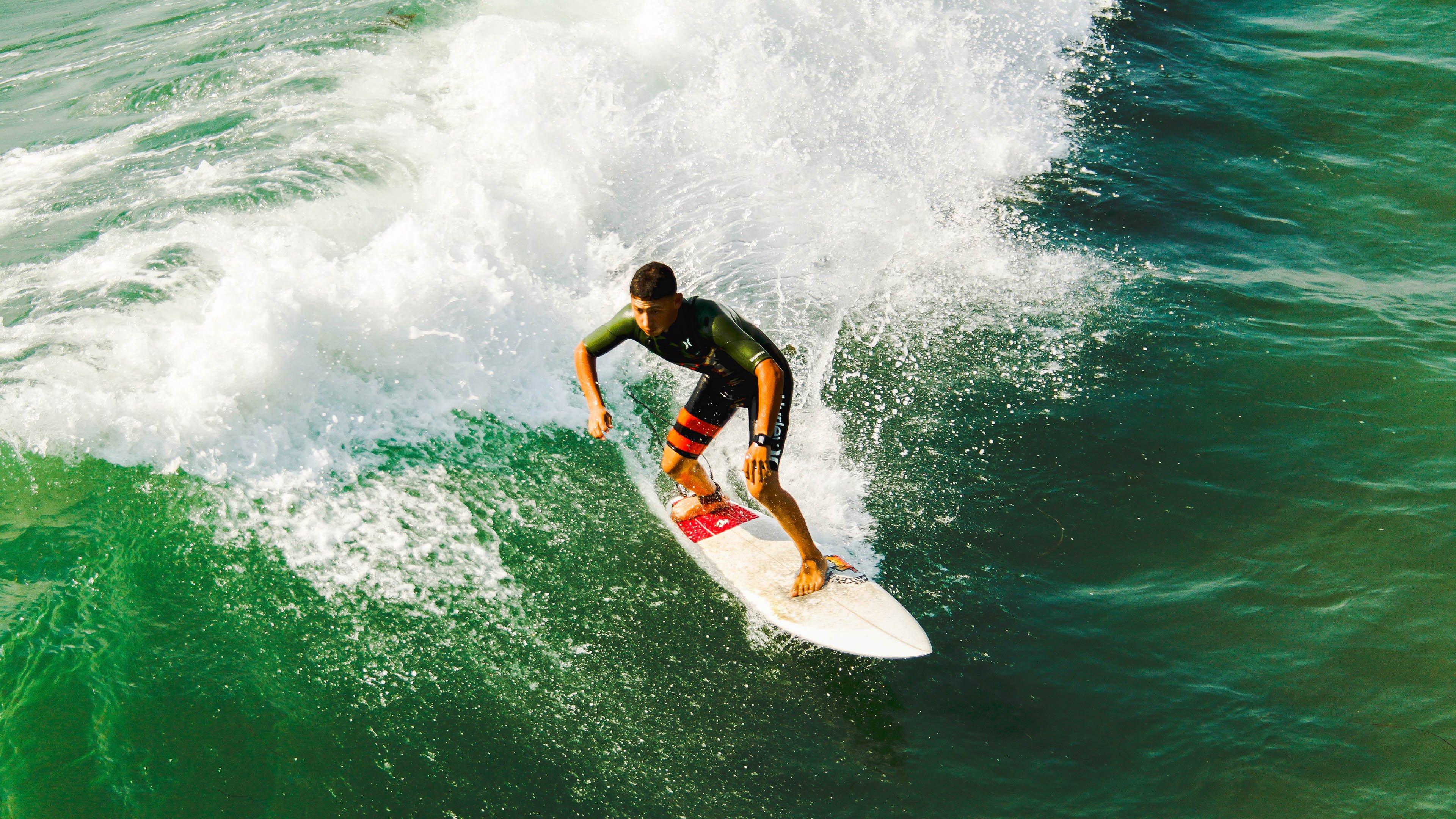 体育科技革新竞技场,智能装备与数据分析如何重塑现代运动