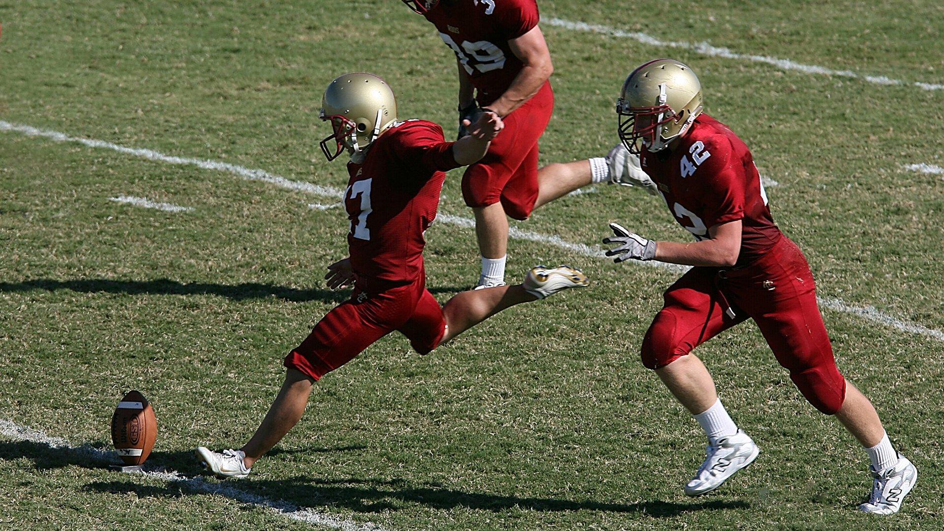 伯恩利半场战平诺丁汉森林 威廉斯闪击安东尼火速回应